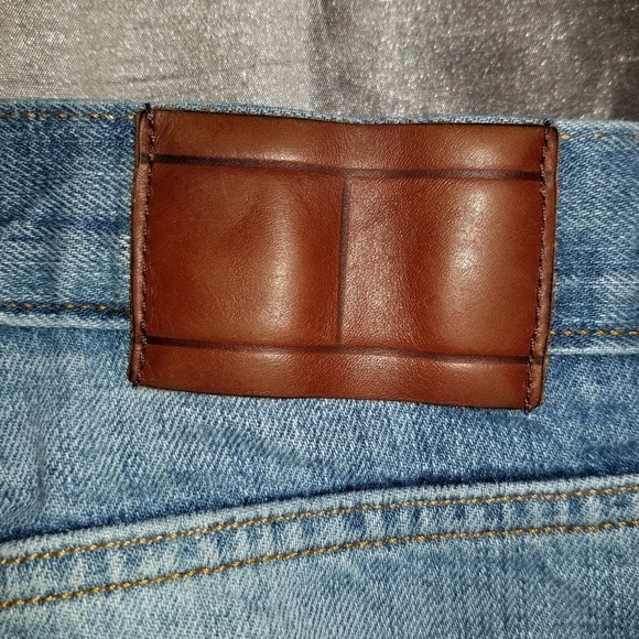 Tommy Hilfiger Classic Distressed Straight Leg Blue Jeans Label Reads 33x30 - Picture 5 of 16